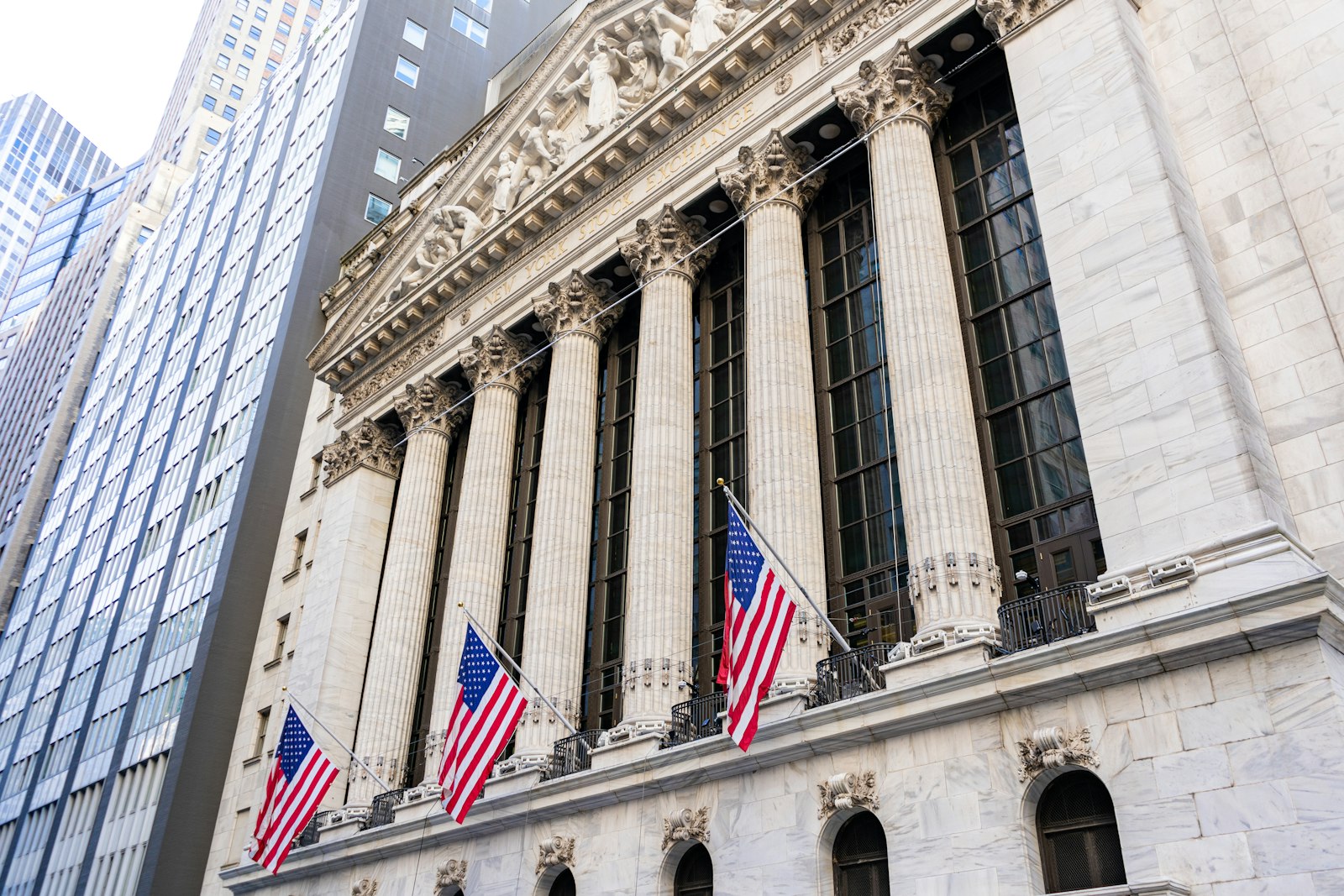 Fachada da Bolsa de Valores de Nova York, palco do IPO da Anthropic